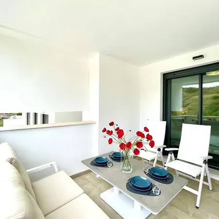 Escape In Apartment *