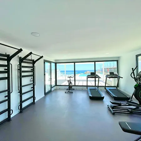 Escape In Fuengirola